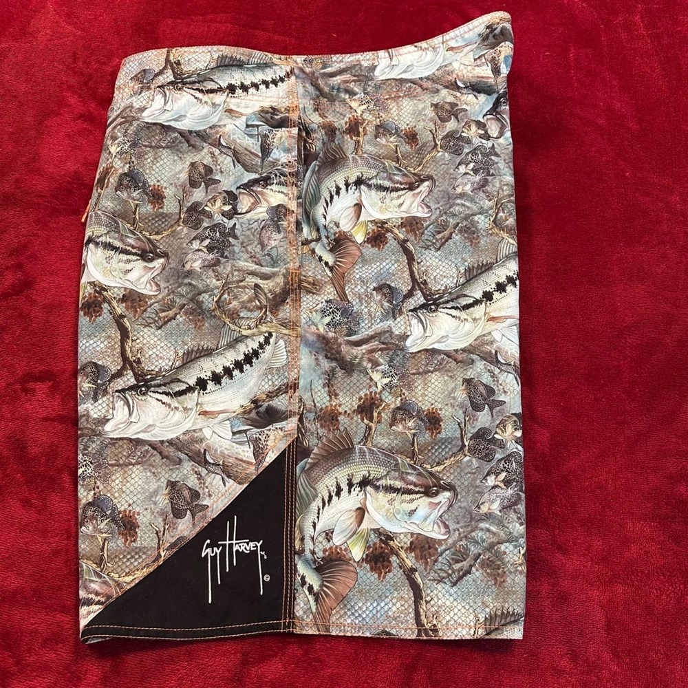 Guy Harvey AFTCO Bass Fishing Camo Board Shorts Mens 38‎ Swim Trunks AOP